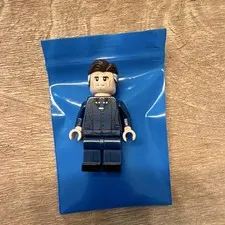 CrossCheck Bat Boy Affleck Minifigure - No Black Coat & Broken Case