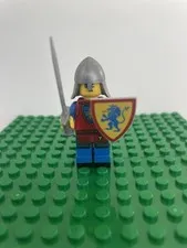 Lego Castle Lion Knight Minifigure