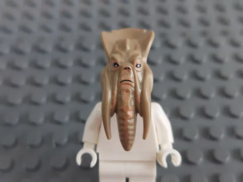 Lego Star Wars 75017 Poggle the Lesser Head - Used
