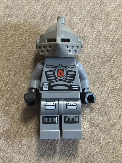 Officer 2 minifigure LEGO Space Police III 5970