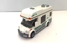 LEGO City 60057 Camper Van RV Motorhome 2014 w/ 2 Minifigures Retired