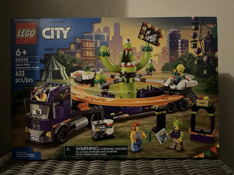 LEGO CITY: Space Ride Amusement Truck (60313)