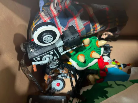 Lego Lot - Mighty Bowser, Stratocaster and More! (read description)
