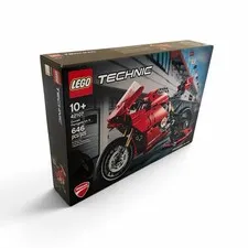 LEGO Technic 42107 Ducati Panigale V4 R Motorcycle New Sealed Retired 646pc