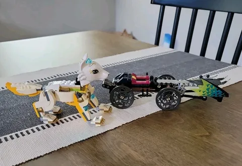 LEGO Elves: Emily & Noctura's Showdown White Wolf & Carriage  (41195) Incomplete