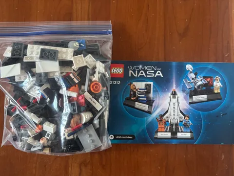 LEGO Women of NASA #21312