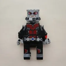 LEGO Marvel Giant-Man Minifigure Ant-Man Minifig 76051 Airport Battle Incomplete