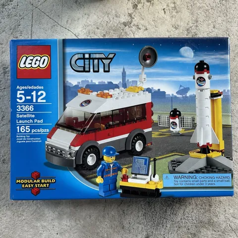 Lego City Set 3366 Satellite Launch Pad - Factory Sealed New 2011 Ages 5-12