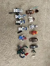 LEGO Minifigure Lot(Star Wars & Marvel)