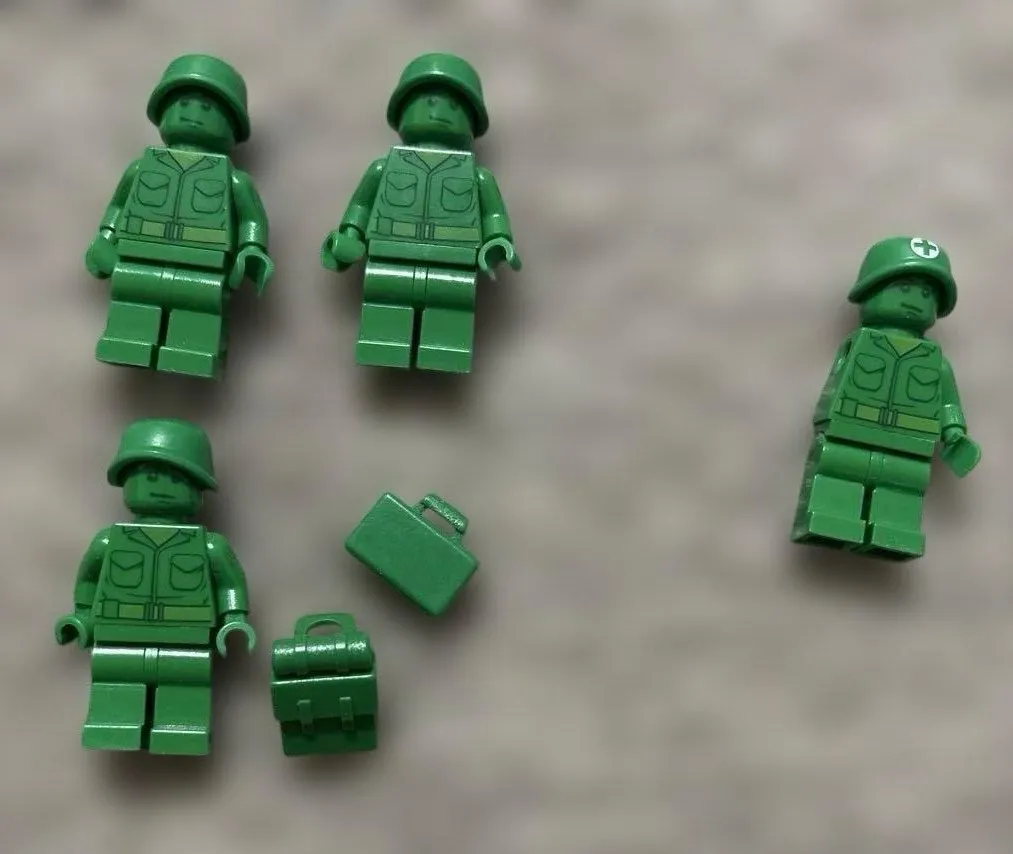 LEGO Minifigure Green Green Army Man Lot Set Bulk Sale