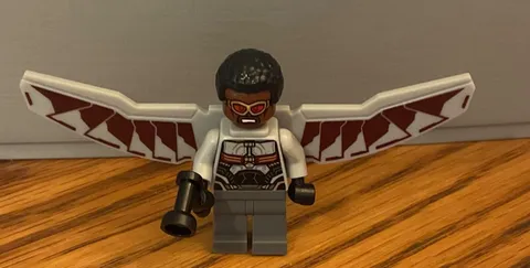 LEGO Marvel Falcon minifigure sh261 Captain America Civil War 76050 