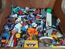 LEGO MIXED THEMES BULK BRICKS PARTS SOME FIGS ,SPONGEBOB PIECE 3LBS AS IS