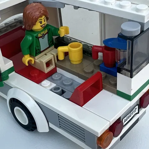 Lego City 60117 Caravan Camper. Caravan only with dog and 1 mini figure.