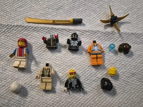 LEGO Minifigure Tan Open Shirt Torso Indiana Jones Ammo Belt Suspenders & More