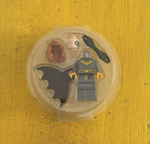 Lego DC Super Heroes Batgirl Minifigure