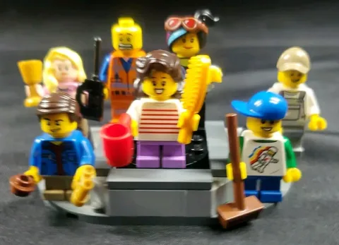 Lot Lego Movie Wyldstyle Minifigure Minifig Kids Painter Emmitt See Pics  ****