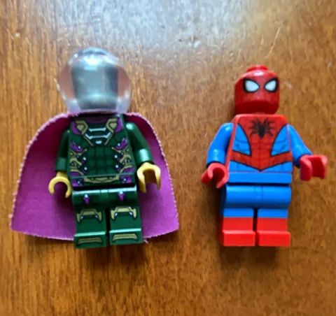 LEGO Minifigures Spider-Man/Mysterio Minifigure Plastic Age 5+ Lot of 2