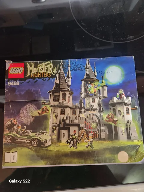 LEGO Monster Fighters: Vampyre Castle (9468) - Manual Book 1 only