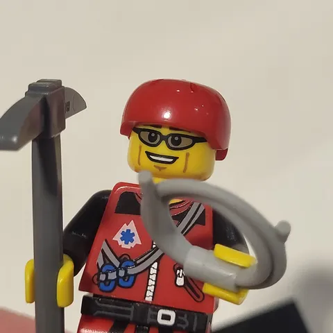 Lego Mountain Climber Minifigure Complete Series 11 71002 CMF 