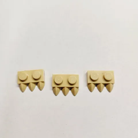 Lego Set Of 3 Crocodile Feet. Used. Great Shape. Cream Color. From Set 70126.