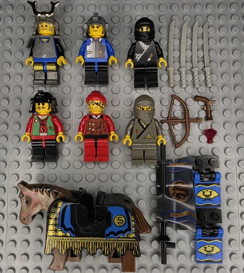 Lego Castle Ninja Minifigures Lot CAS056 CAS055 CAS048 CAS049 CAS053 CAS052