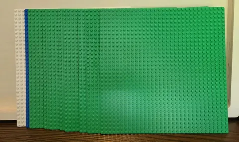 10-  32x32 LEGO baseplates 8 Light Green, 1 Blue, 1 White