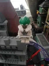 LEGO SUPER HEROES MINIFIGURE sh440 The Joker Disco | Used - PERFECT CONDITION