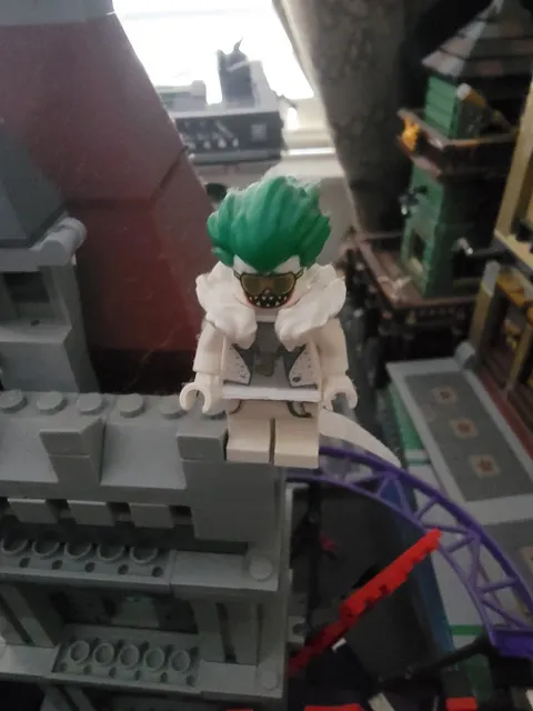 LEGO SUPER HEROES MINIFIGURE sh440 The Joker Disco | Used - PERFECT CONDITION
