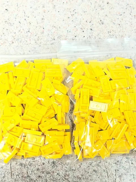 Lot Of 200 NEW Lego 3794b Yellow Plates 1x2 Modified 1 Stud With Groove