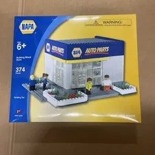 Napa Auto Parts Lego Set (Best Lock/First Gear Brand) 374 Pieces New/Unopened