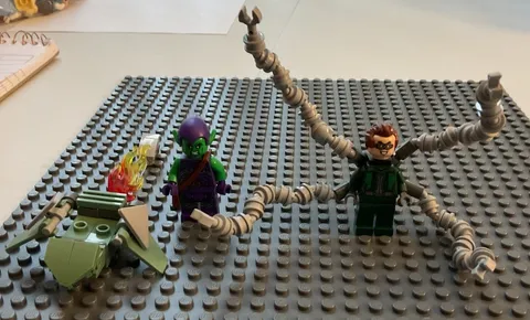 LEGO 76178 Daily Bugle Minifigures Green Goblin Doctor Octopus Incl Accessories