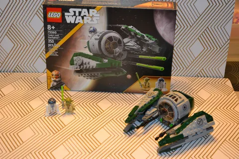 Lego Star Wars set 75360 (Yoda's Jedi Starfighter 2023)556