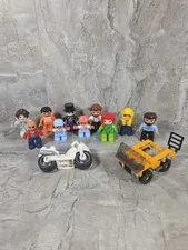 Lego Duplo Lot Of 10 Random Different Figures Poison Ivy Penguin Marvel Others