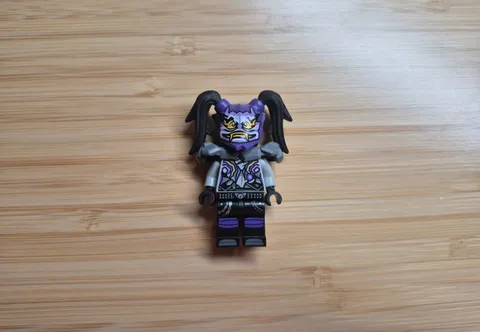 LEGO Ninjago Ultra Violet Minifigure Sons Of Garmadon 2018 - (Barely Used)