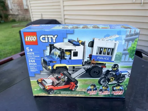 6332432 Aventura City Prison Transport Lego Kit New In Box