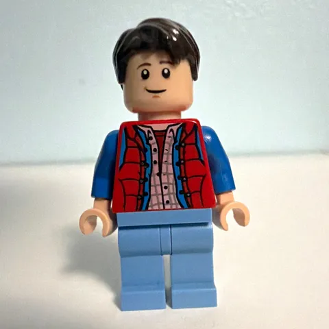 LEGO Marty McFly - Red Puffy Vest Minifigure 71201