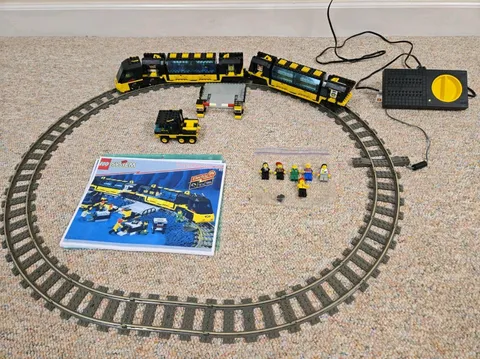 Vintage LEGO Train Cargo Railway 4559 Set Works 