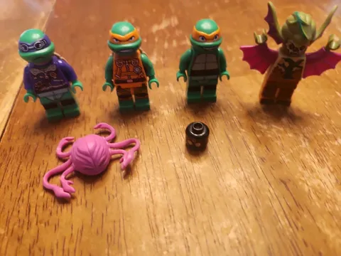 Authentic LEGO Minifigure Lot of 5 Teenage Mutant Ninja Turtles Figures & Head