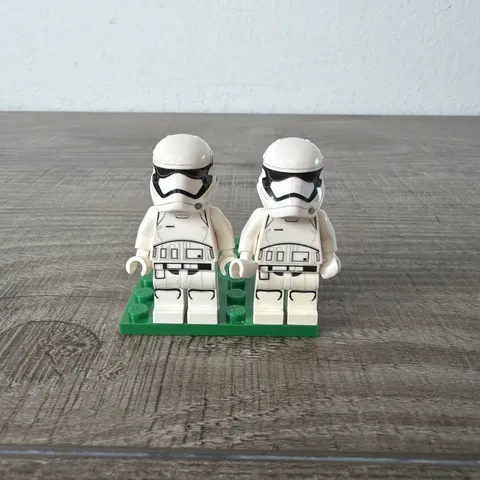 LEGO Star Wars Lot of (2) First Order Stormtrooper Minifigure SW0667