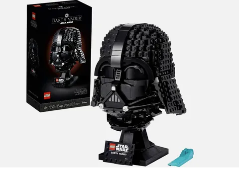 LEGO Star Wars - Darth Vader Helmet 75304 - New & Sealed. Retired set.