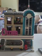 LEGO CREATOR: Downtown Diner (10260)