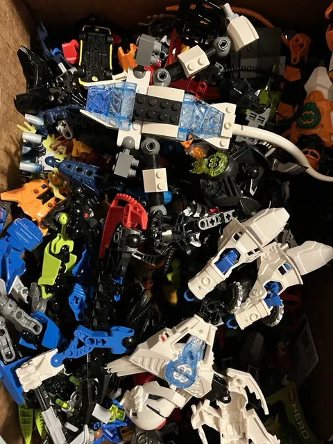 Lot Of 50+ Lego Bionical and Hero Factory parts and pieces