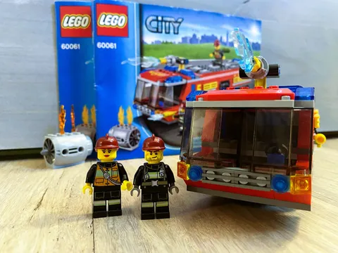 LEGO City: Airport Fire Truck (60061) - 100% Complete