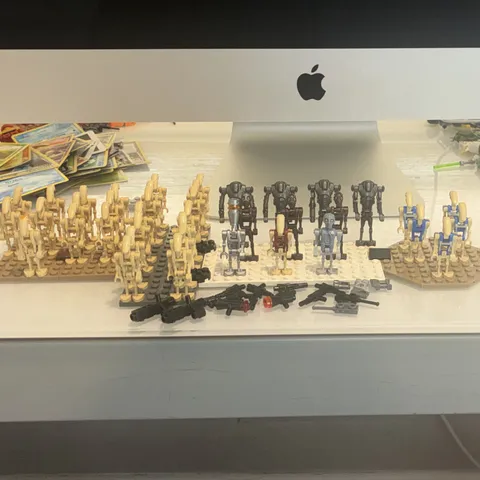 LEGO Star Wars Battle Droid lot great condition w weapons included.