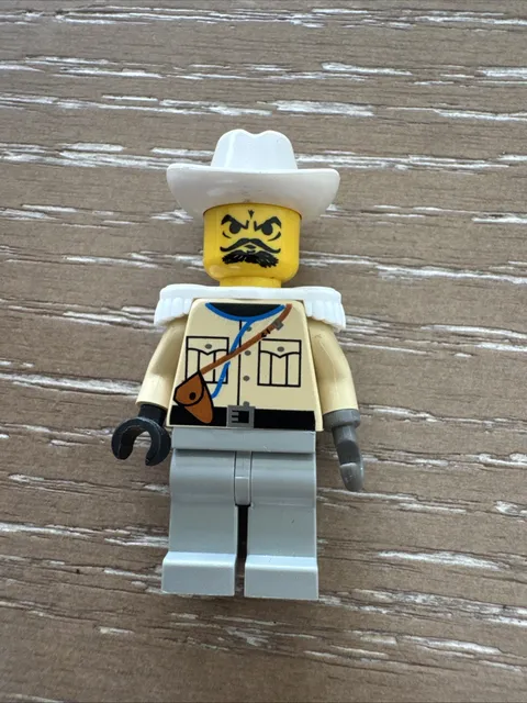 LEGO Safari Baron Von Baron Minifigure