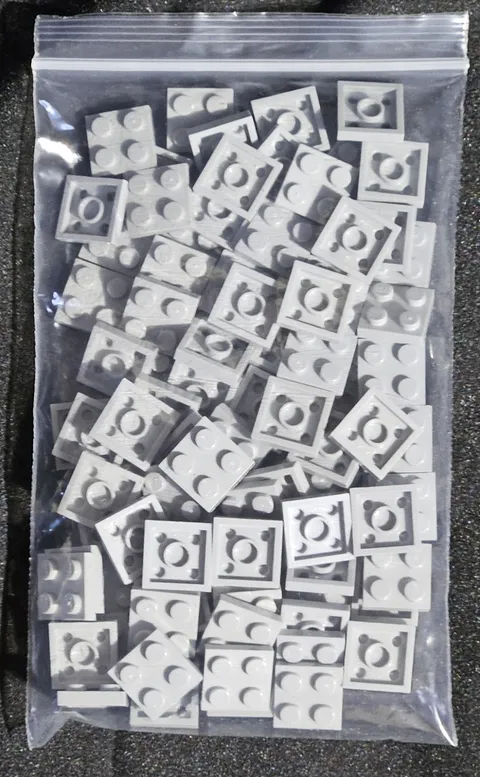 LEGO Light Bluish Gray 2x2 Plates Lot of 100 Part 3022 1 Bag of 100 Brand New