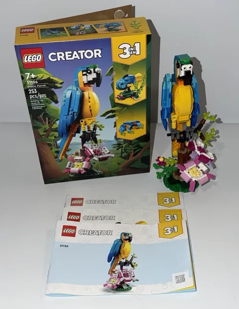 LEGO 31136 CREATOR 3 In 1 Exotic Parrot Frog & Fish Creatures Building Set