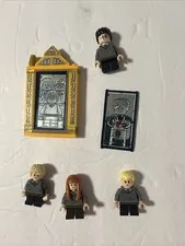 LEGO Harry Potter Minifigures And Mirror of Erised Sorcerer's 75954