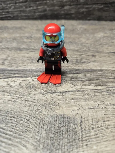lego deep sea explorer mini figure
