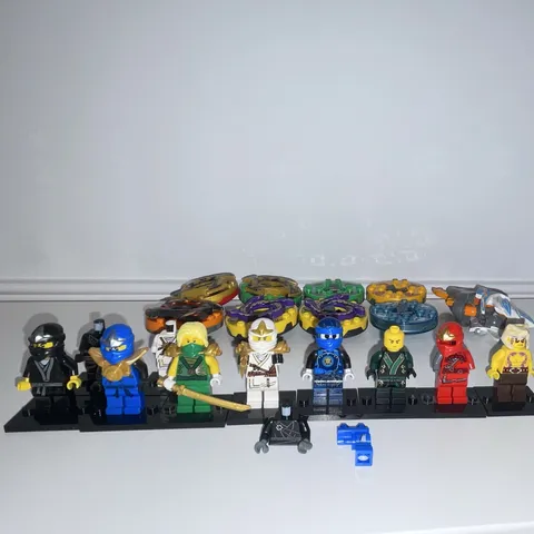 LEGO NINJAGO Minifigure Lot Kai Cole Zane Lloyd Nya w/ Spinners + Gear